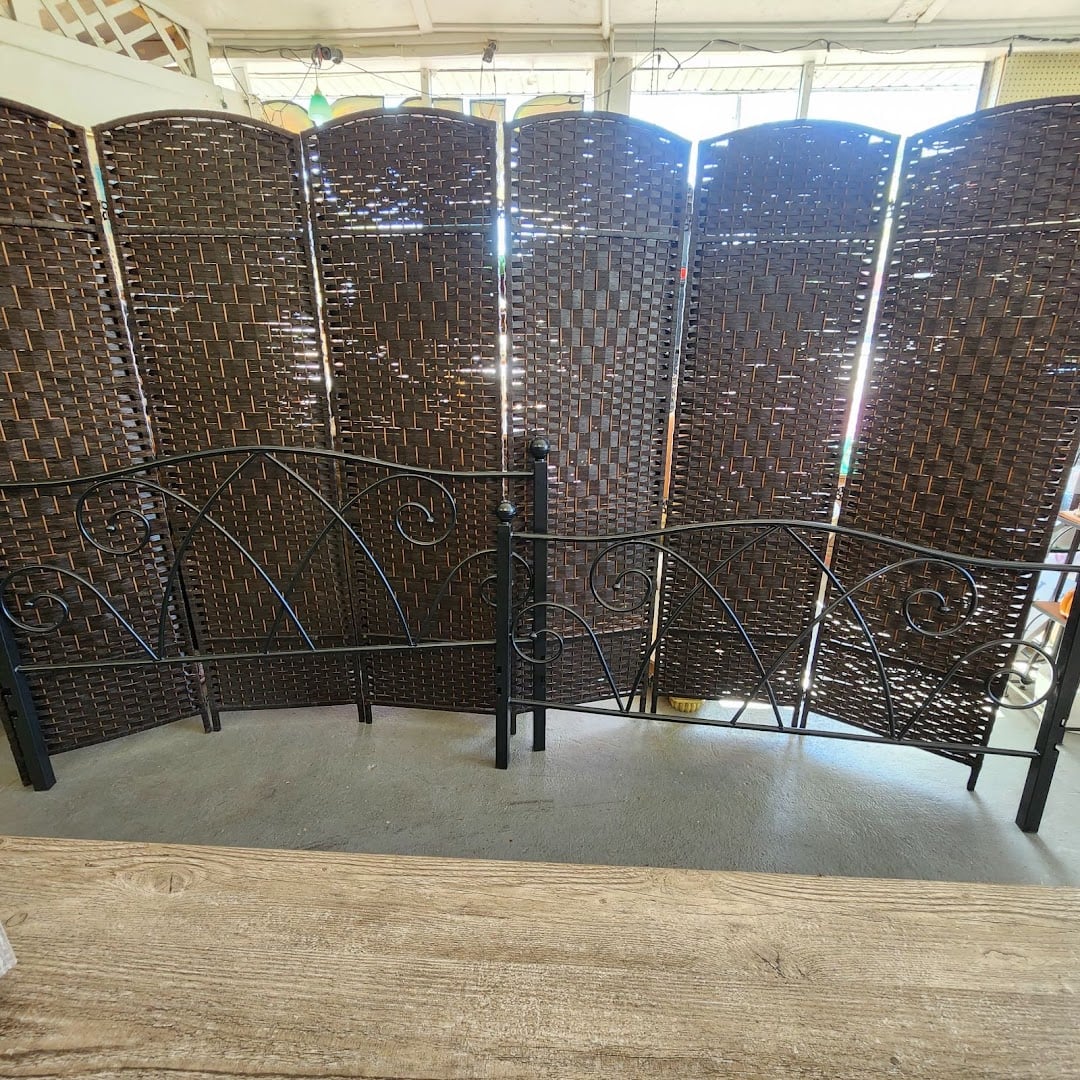 Queen size bed headboard and footboard. Rails are included $100.00