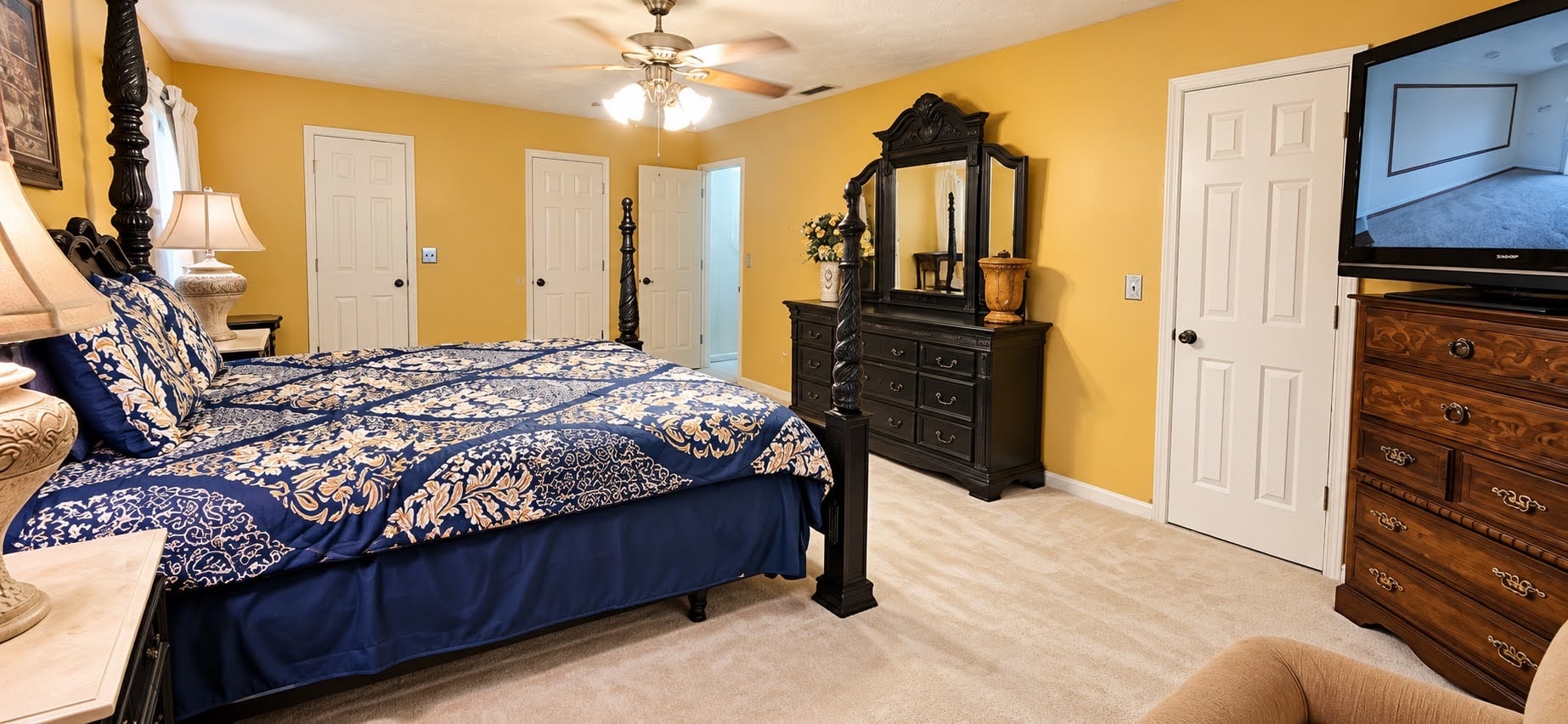 Norcross, GA – Quiet, Beautiful, and Private Room with Personal Bathroom for Rent – $290Weekly / $1,100 Monthly (Room ID: AG-G10G1PY5)